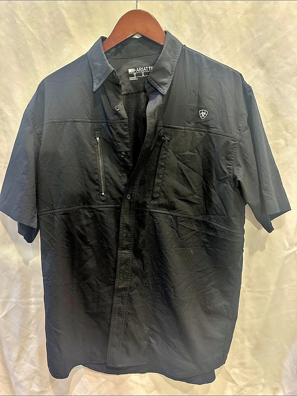 Ariat Men's Black Tek Solid Button Short Sleeve Western Shirt Medium